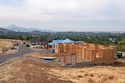 350 Avalon Ter, Eagle Point, OR 97524 photo 19