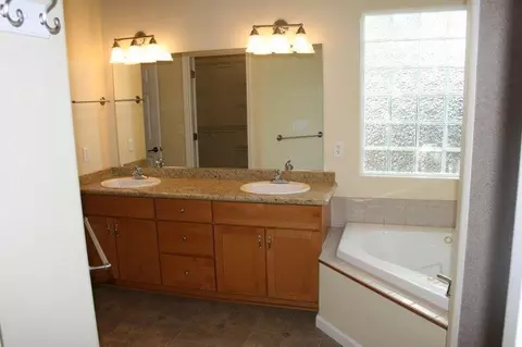 936 Win Way, Eagle Point, OR 97524 photo 10