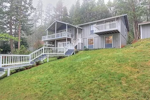 6000 Tunnel Loop Rd, Grants Pass, OR 97526 photo 1