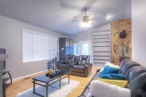 6000 Tunnel Loop Rd, Grants Pass, OR 97526 photo 3