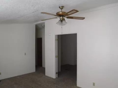 357 Meadow Ln, Eagle Point, OR 97524 photo 10