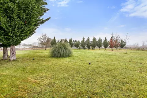 4930 Leonard Rd, Grants Pass, OR 97527 photo 4