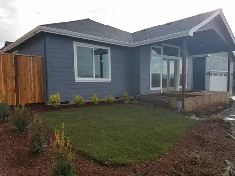 212 Cambridge Ter, Eagle Point, OR 97524 photo 2