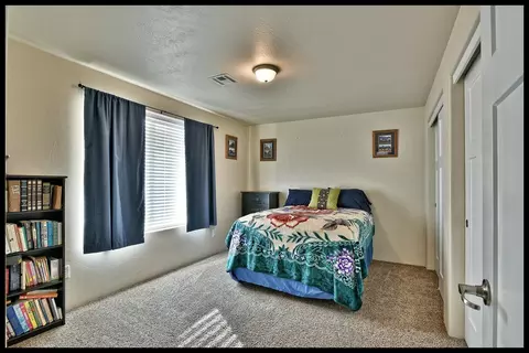 924 Win Way, Eagle Point, OR 97524 photo 13