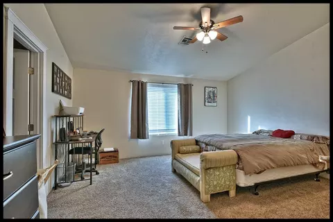 924 Win Way, Eagle Point, OR 97524 photo 9