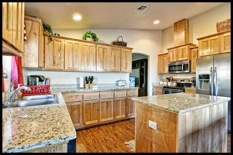 924 Win Way, Eagle Point, OR 97524 photo 7