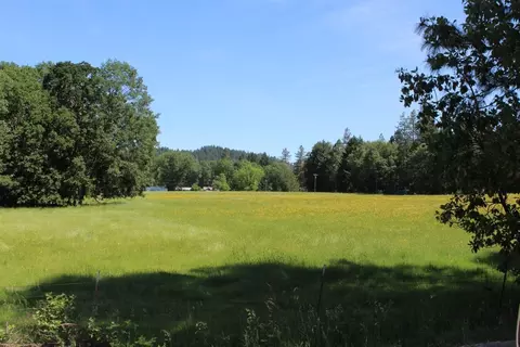 1849 Marcy Loop Rd, Grants Pass, OR 97527 photo 2