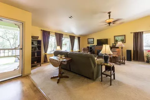 12622 Perry Rd, Central Point, OR 97502 photo 9