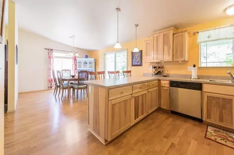 12622 Perry Rd, Central Point, OR 97502 photo 8