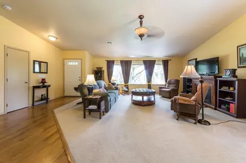 12622 Perry Rd, Central Point, OR 97502 photo 10