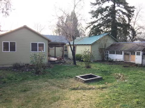 208 Fifth St, Phoenix, OR 97535 photo 20