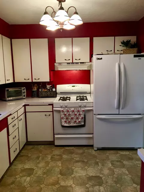 208 Fifth St, Phoenix, OR 97535 photo 8