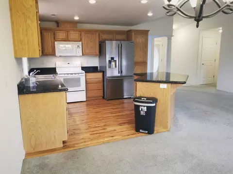 1340 Hawk Dr, Central Point, OR 97502 photo 16