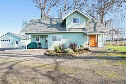 5113 Upton Rd, Central Point, OR 97502 photo 1