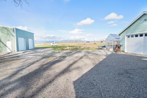 5113 Upton Rd, Central Point, OR 97502 photo 6
