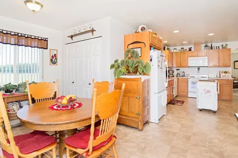 5113 Upton Rd, Central Point, OR 97502 photo 9