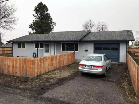 407 E 1st St, Merrill, OR 97633 photo 1