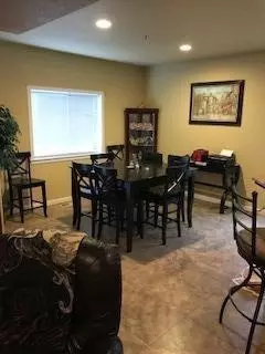 926 Crystal Dr, Eagle Point, OR 97524 photo 4