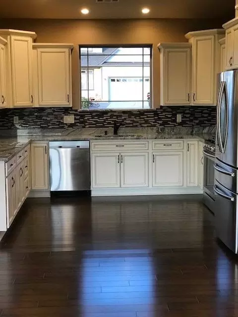 10 Milagros Ct, Eagle Point, OR 97524 photo 4