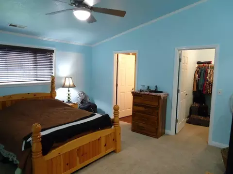 809 Crystal Dr, Eagle Point, OR 97524 photo 6