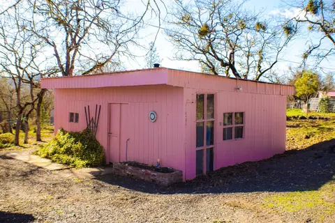1856 Worthington Rd, Eagle Point, OR 97524 photo 3