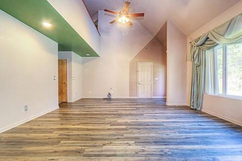 707 Stringer Gap Rd, Grants Pass, OR 97527 photo 3