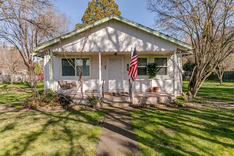 122 Fargo St, Eagle Point, OR 97524 photo 1