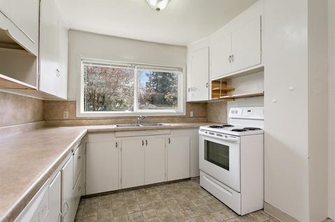 122 Fargo St, Eagle Point, OR 97524 photo 9