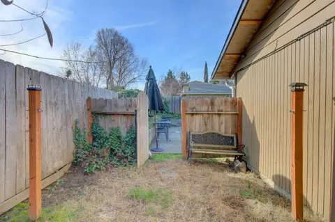 113 Houston Rd, Phoenix, OR 97535 photo 27