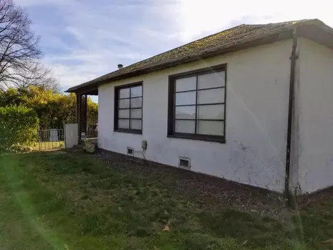 443 Beebe Rd, Central Point, OR 97502 photo 2
