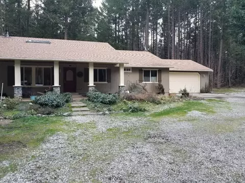 400 Taurus Ln, Cave Junction, OR 97523 photo 2