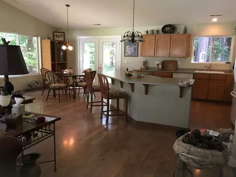 400 Taurus Ln, Cave Junction, OR 97523 photo 12