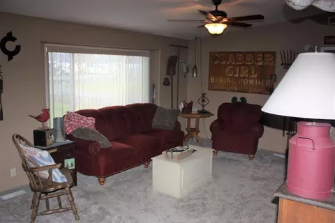 203 Bigham-brown Rd, Eagle Point, OR 97524 photo 4