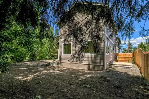 1977 Taylor Rd, Central Point, OR 97502 photo 20