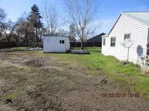 6023 Table Rock Rd, Central Point, OR 97502 photo 4