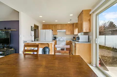 674 Karic Way, Eagle Point, OR 97524 photo 8