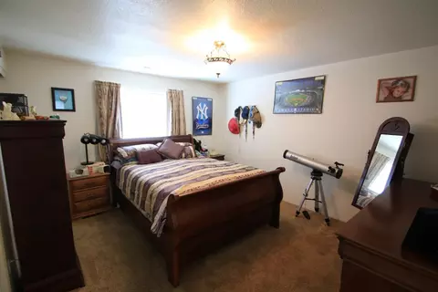 1345 Hawk Dr, Central Point, OR 97502 photo 6