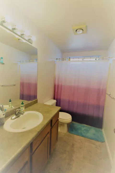 1345 Hawk Dr, Central Point, OR 97502 photo 9