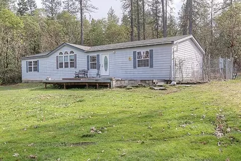 1725 E Fork Rd, Williams, OR 97544 photo 2