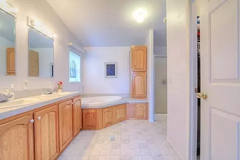 1725 E Fork Rd, Williams, OR 97544 photo 6