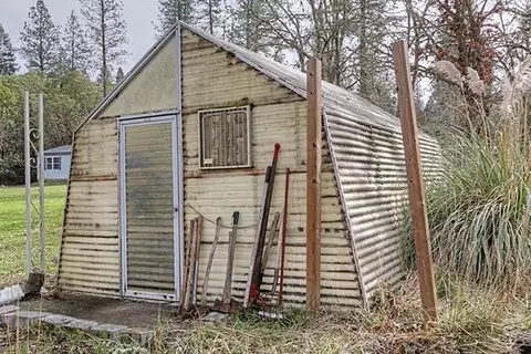 1725 E Fork Rd, Williams, OR 97544 photo 16