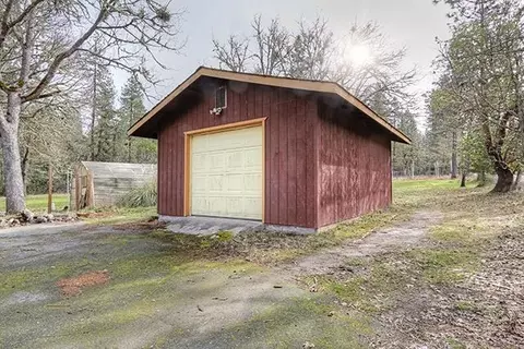 1725 E Fork Rd, Williams, OR 97544 photo 15