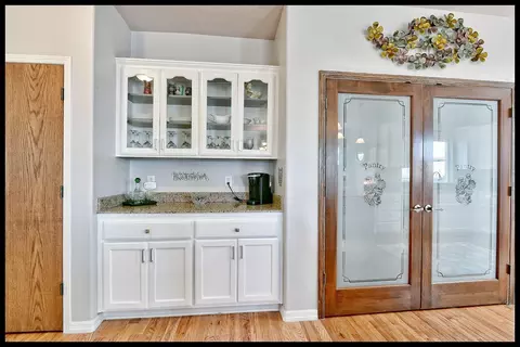 330 Ridgeway Ave, Central Point, OR 97502 photo 7