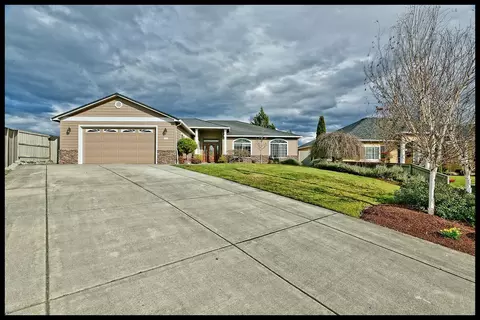 330 Ridgeway Ave, Central Point, OR 97502 photo 31