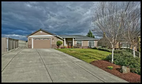 330 Ridgeway Ave, Central Point, OR 97502 photo 28