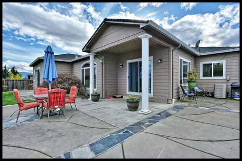 330 Ridgeway Ave, Central Point, OR 97502 photo 25