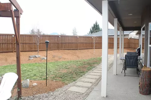 336 Ridgeway Ave, Central Point, OR 97502 photo 9
