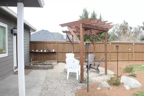 336 Ridgeway Ave, Central Point, OR 97502 photo 10