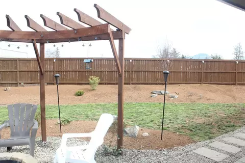 336 Ridgeway Ave, Central Point, OR 97502 photo 11