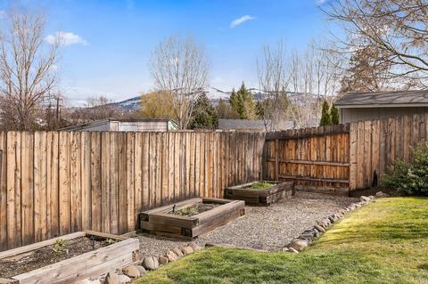 207 Jared Ct, Phoenix, OR 97535 photo 8
